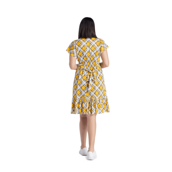 Rochie galbenă in carouri - imagine 3